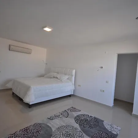 Luxury Penthouse In Tosmur * 알란야